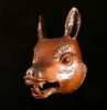 Masque-heaume représentant un loup (?) ou un chien (?).